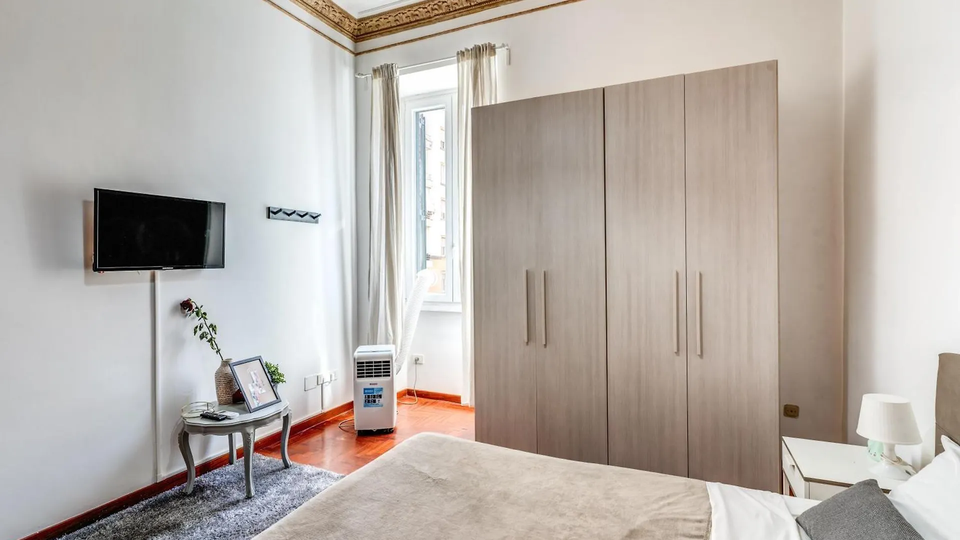 Corso Trieste 62 Roma 0*,  Italia